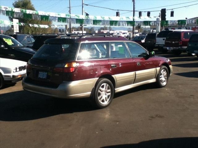 Subaru Legacy Wagon 2001 photo 3
