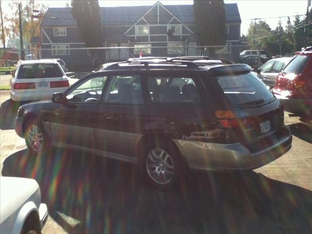 Subaru Legacy Wagon 2001 photo 4