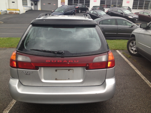 Subaru Legacy Wagon 2002 photo 4