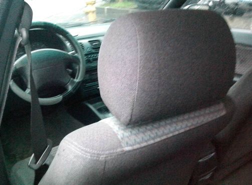 Subaru Outback 1999 photo 2