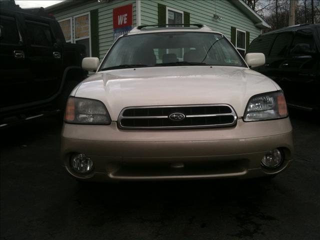 Subaru Outback 2000 photo 1