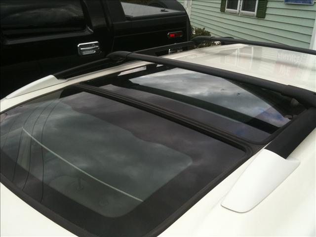 Subaru Outback 2000 photo 2