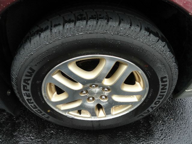 Subaru Outback 2000 photo 2