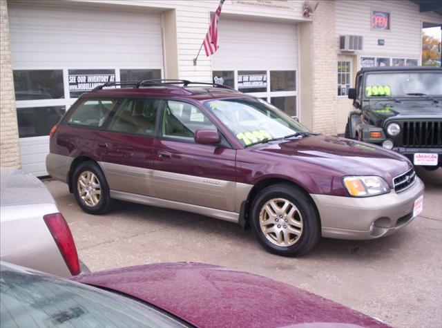 Subaru Outback 2000 photo 1