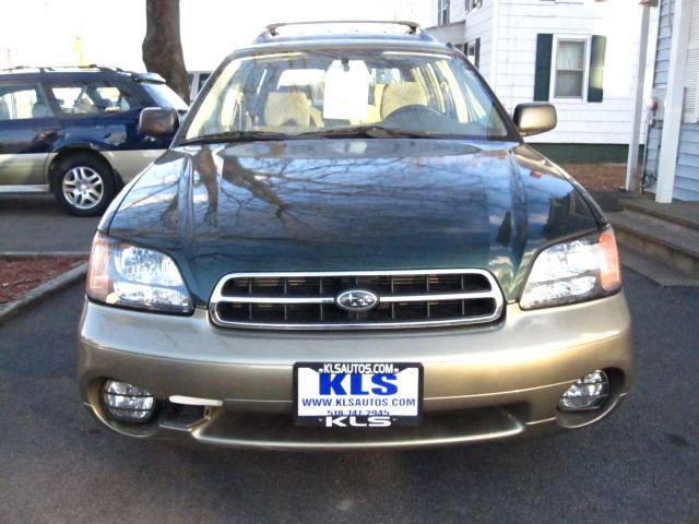 Subaru Outback 2000 photo 1