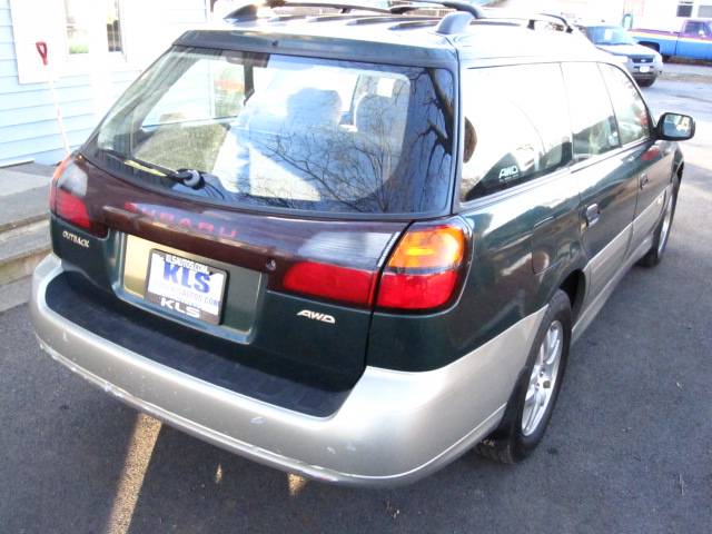 Subaru Outback 2000 photo 3