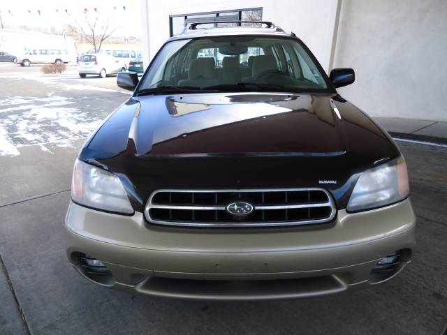 Subaru Outback 2000 photo 4