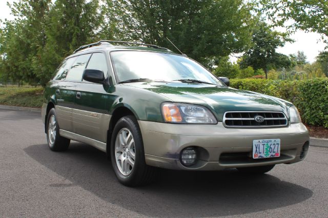 Subaru Outback 2000 photo 3