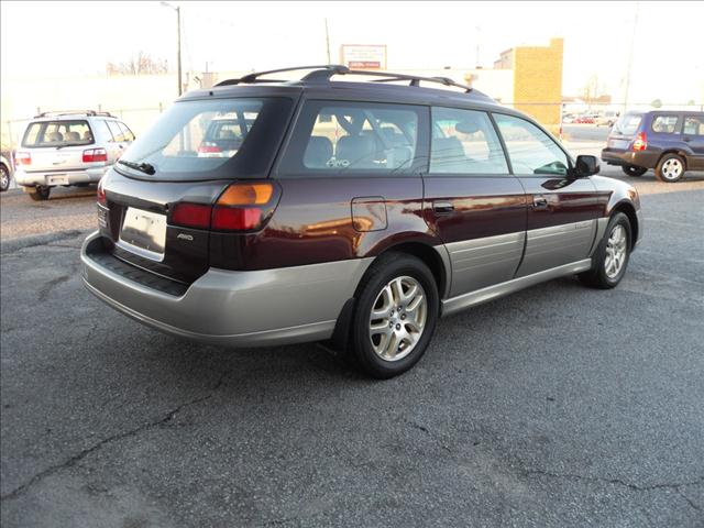 Subaru Outback 2000 photo 1