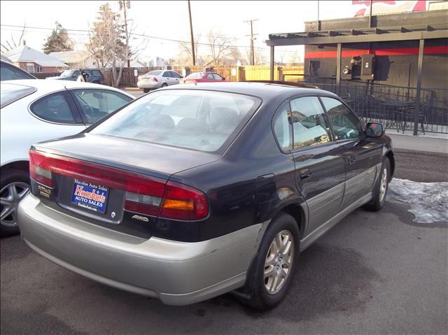 Subaru Outback SLT 25 Sedan