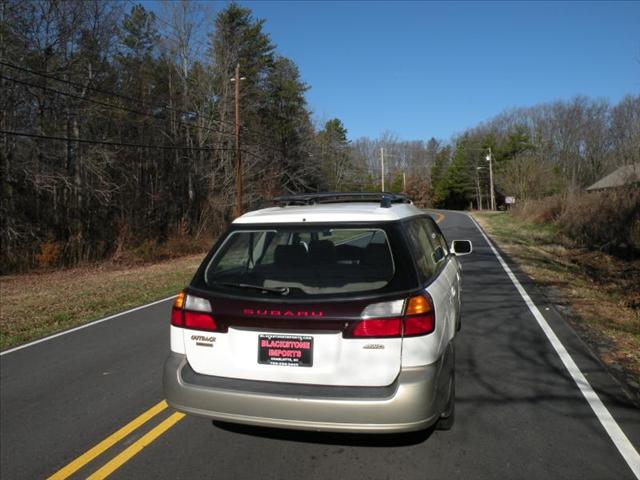 Subaru Outback 2000 photo 5