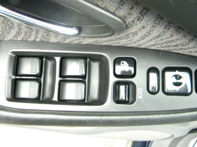 Subaru Outback 2000 photo 10