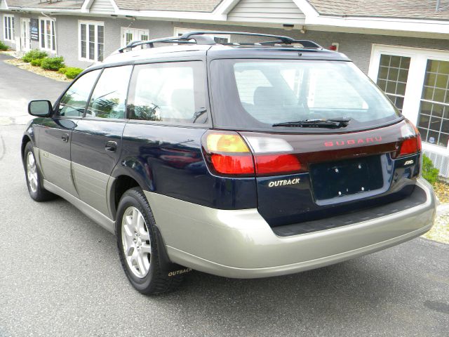 Subaru Outback 2000 photo 5