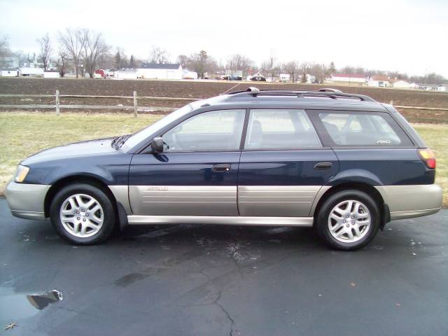 Subaru Outback 2000 photo 1