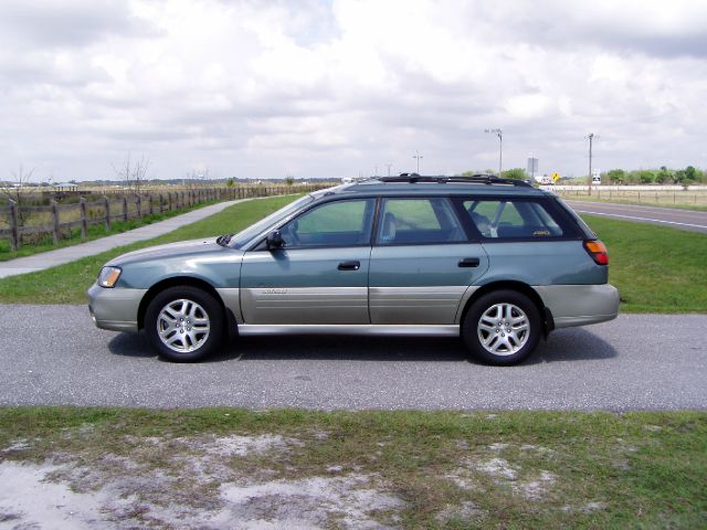 Subaru Outback 2000 photo 4