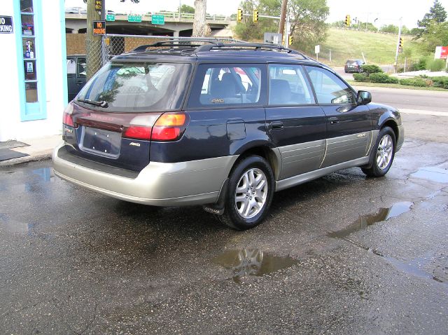 Subaru Outback 2000 photo 4