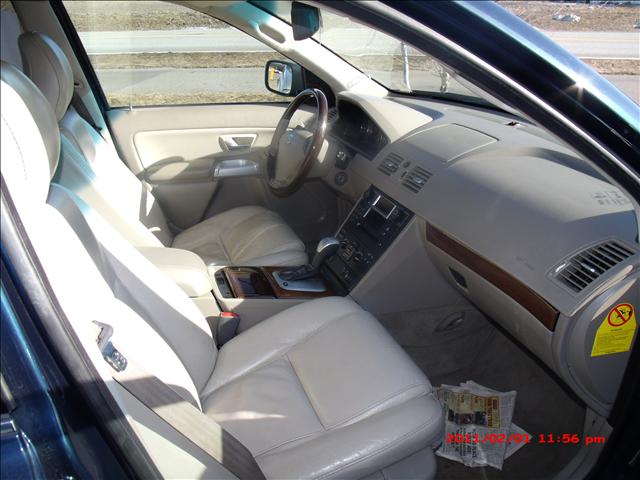 Subaru Outback 2000 photo 1