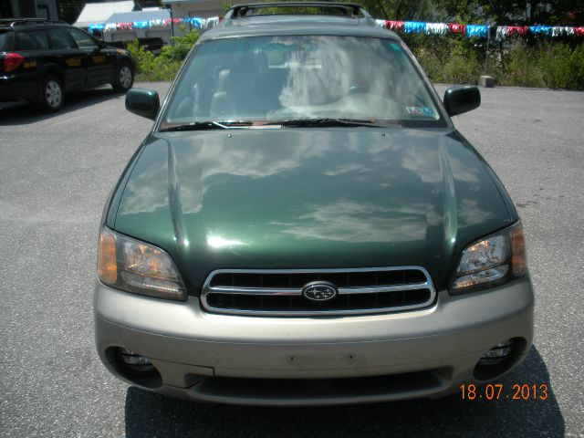 Subaru Outback 2000 photo 2