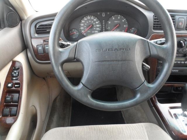 Subaru Outback 2000 photo 15