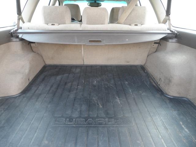 Subaru Outback 2000 photo 18