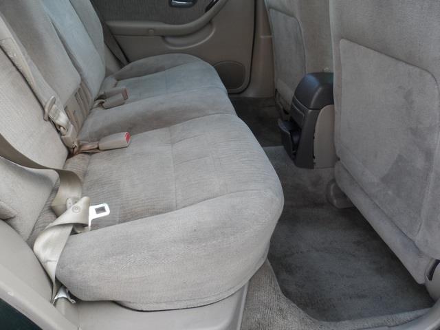 Subaru Outback 2000 photo 20