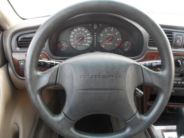 Subaru Outback 2000 photo 30