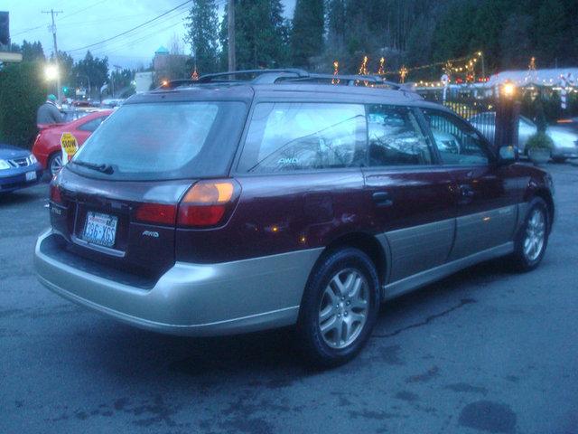 Subaru Outback 2000 photo 2