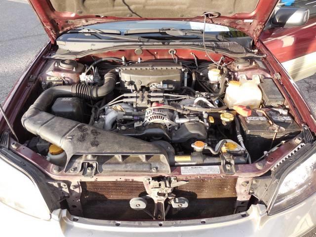 Subaru Outback 2000 photo 4