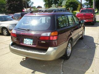 Subaru Outback 2000 photo 1