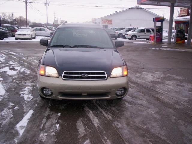 Subaru Outback 2000 photo 3