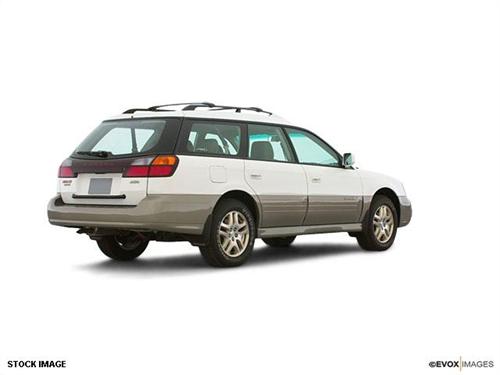 Subaru Outback 2000 photo 2