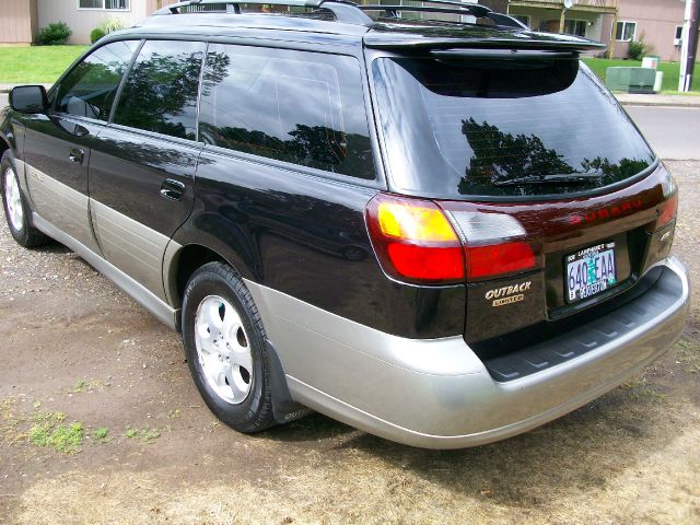Subaru Outback 2000 photo 10