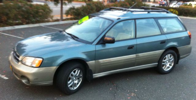 Subaru Outback 2000 photo 2
