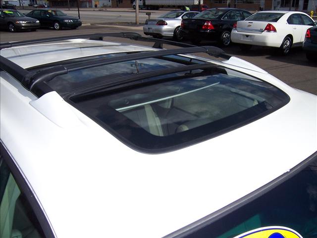 Subaru Outback 2000 photo 4