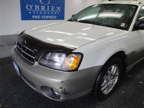 Subaru Outback 2000 photo 1