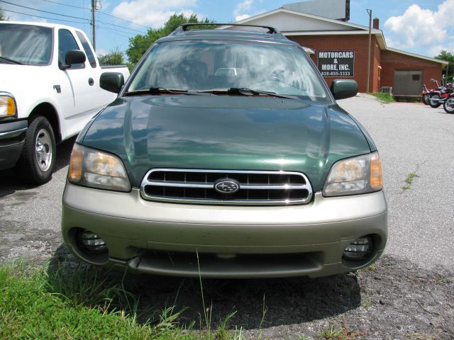 Subaru Outback 2000 photo 1