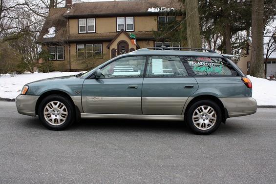 Subaru Outback 2001 photo 7