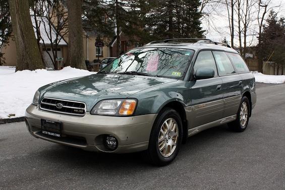 Subaru Outback 2001 photo 8