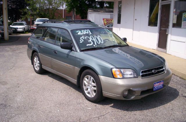 Subaru Outback 2001 photo 3