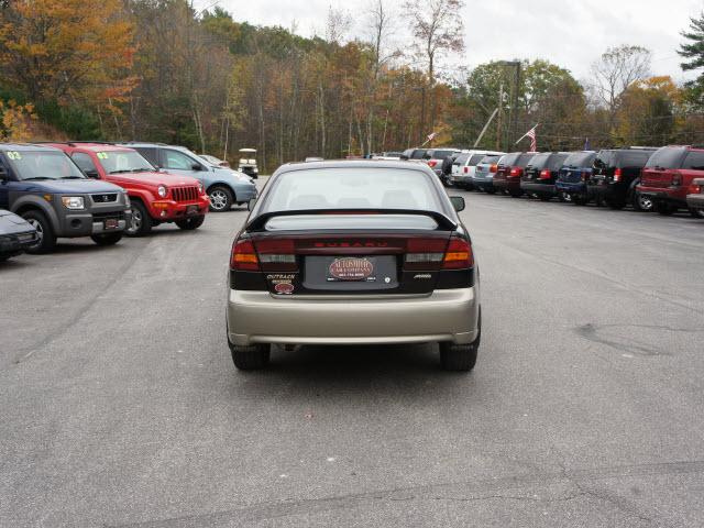 Subaru Outback 2001 photo 5