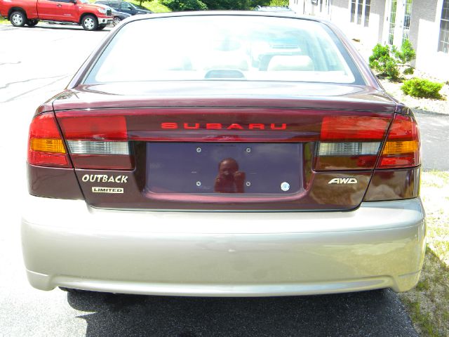 Subaru Outback 2001 photo 1
