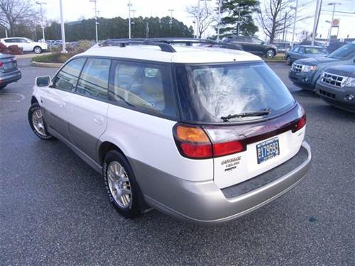 Subaru Outback 2001 photo 2