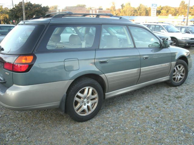Subaru Outback 2001 photo 1