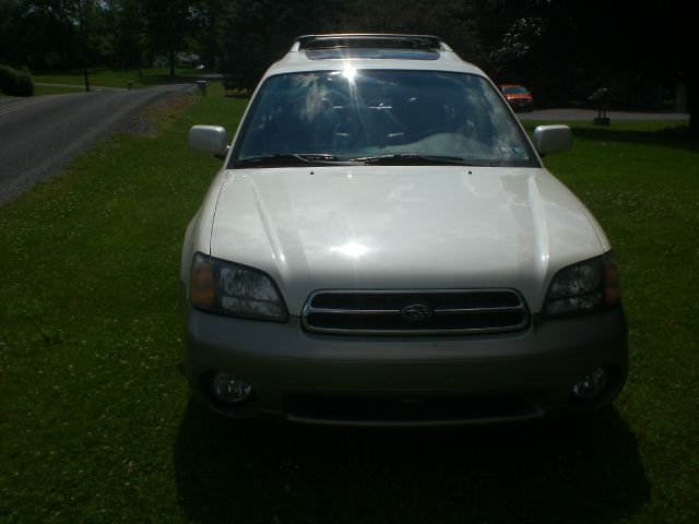 Subaru Outback 2001 photo 2