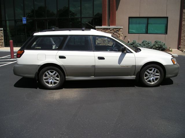 Subaru Outback 2001 photo 2
