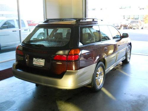 Subaru Outback 2001 photo 3