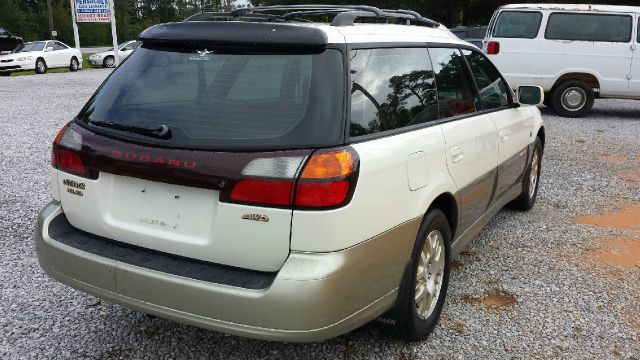 Subaru Outback 2001 photo 3