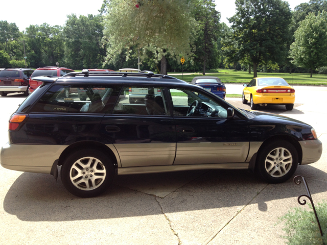 Subaru Outback 2001 photo 1