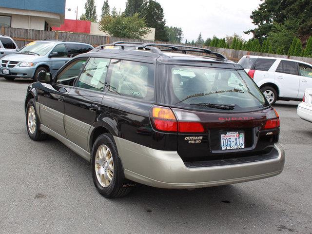 Subaru Outback 2001 photo 2