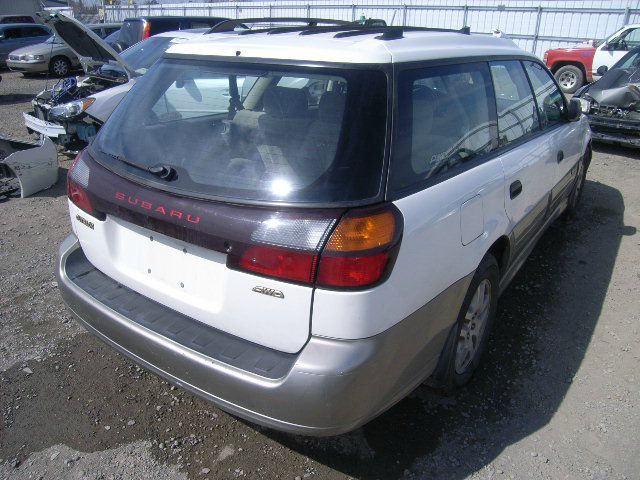 Subaru Outback 2001 photo 6